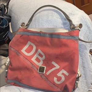 Dooney and Bourke 75 large purse